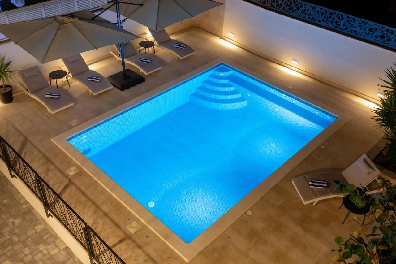 Villa Fortis B&B Trogir Couette-café