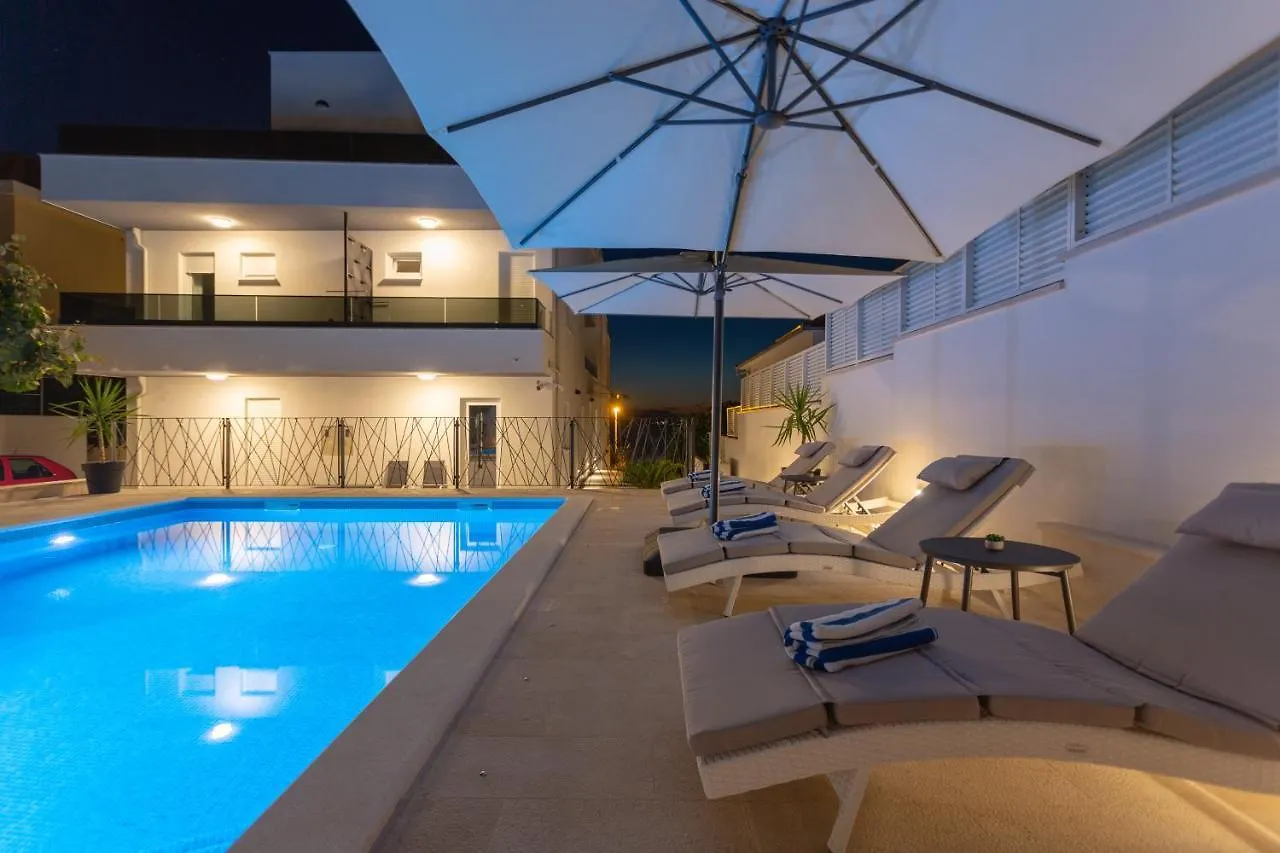 Villa Fortis B&B Trogir Couette-café