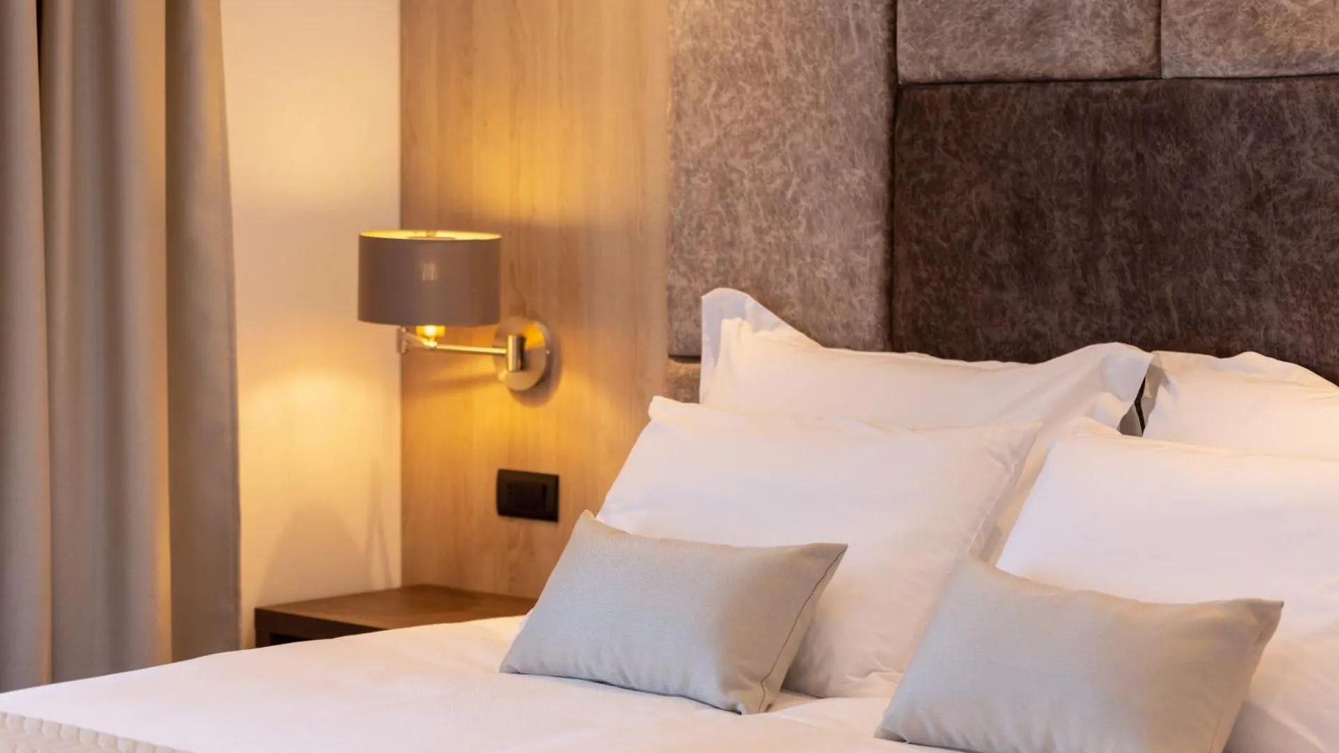 Villa Fortis B&B Trogir 4*,  Croatia